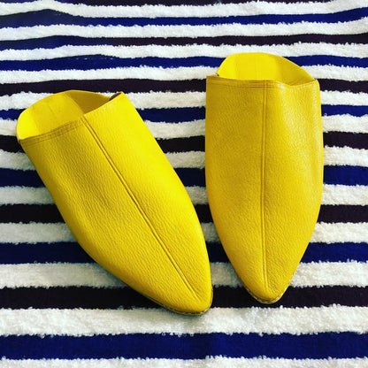 Handmade yellow Moroccan Babouche Men's Slippers – Traditional Leather Shoes from Marrakech