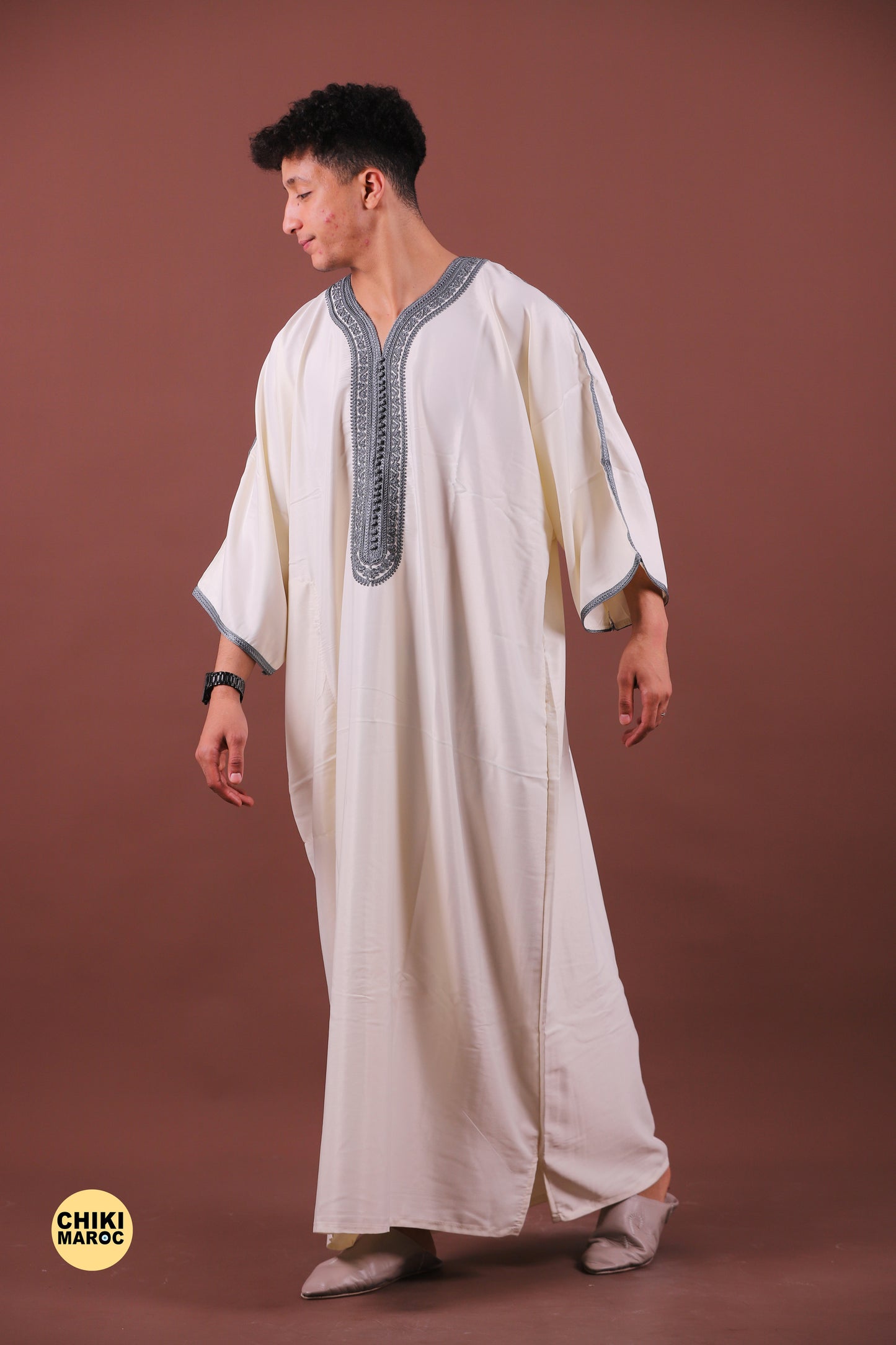 Elegant Moroccan kaftan for men with Embroidery