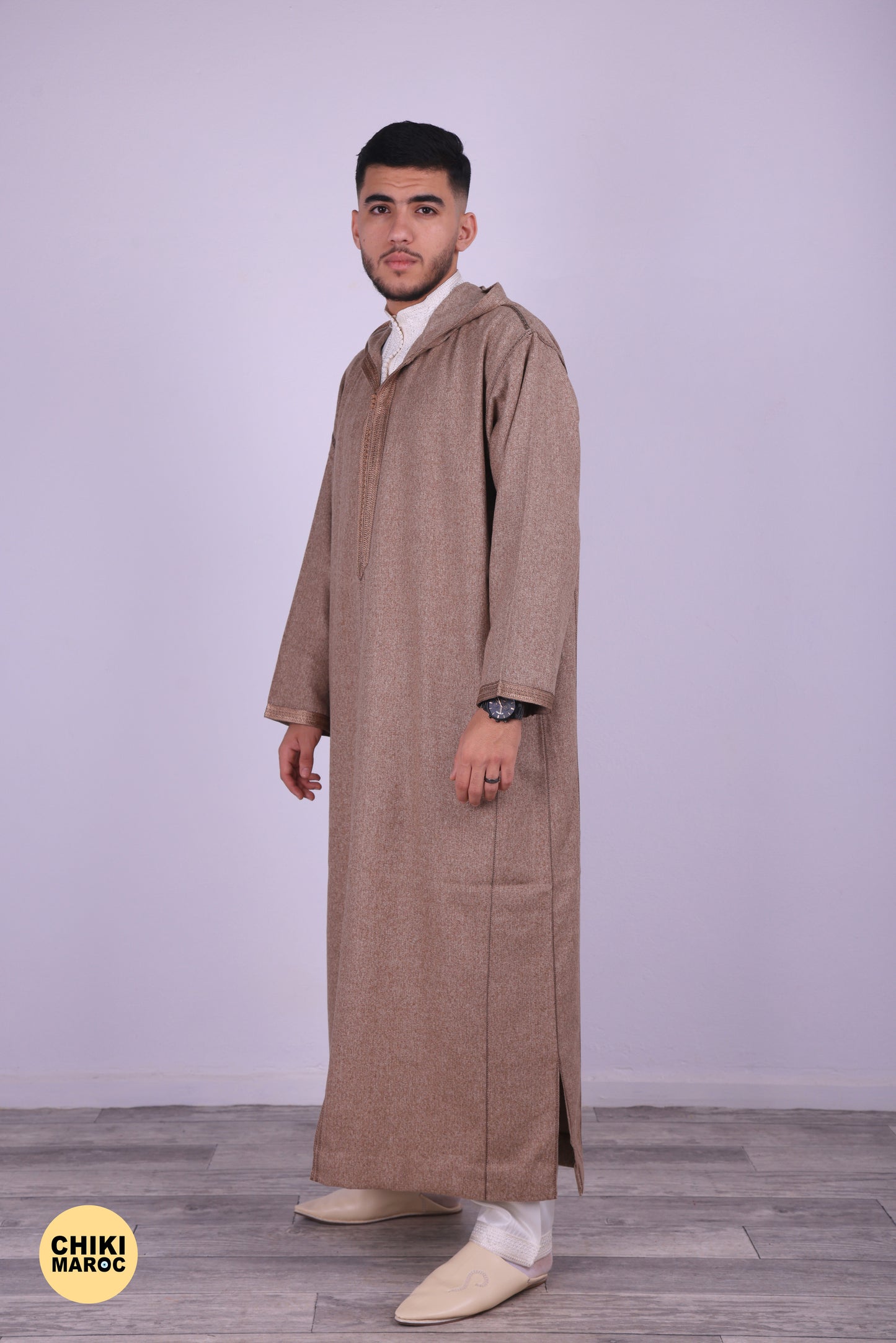 Elegant Hooded Moroccan Djellaba - Brown