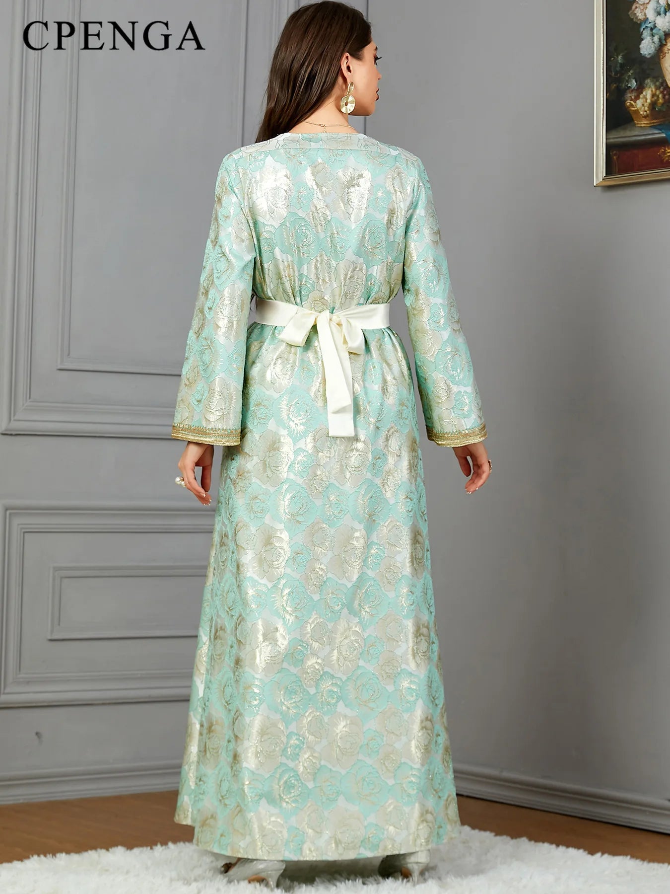 Embroidered Gown for Special Occasions, Muslim Arabic Wedding Dress for Women & Takchita