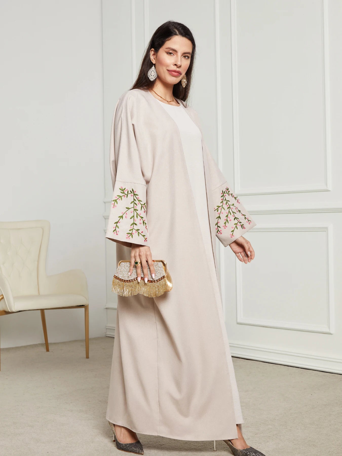 Arab Clothing for Women | Vibrant Kaftans and Abayas