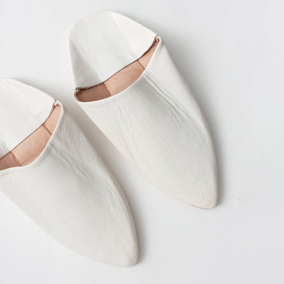 Handmade white Moroccan Babouche Men's Slippers – Traditional Leather Shoes from Marrakech